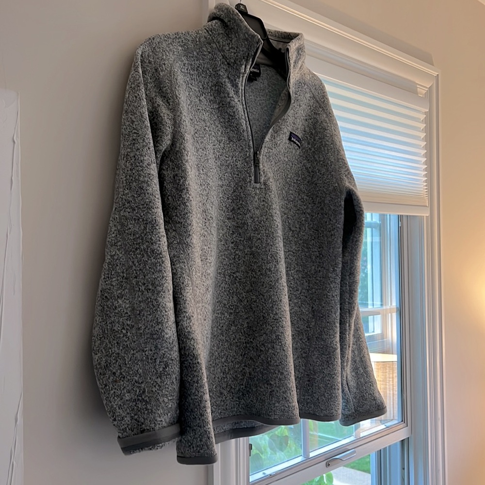 Patagonia quarter zip pull over